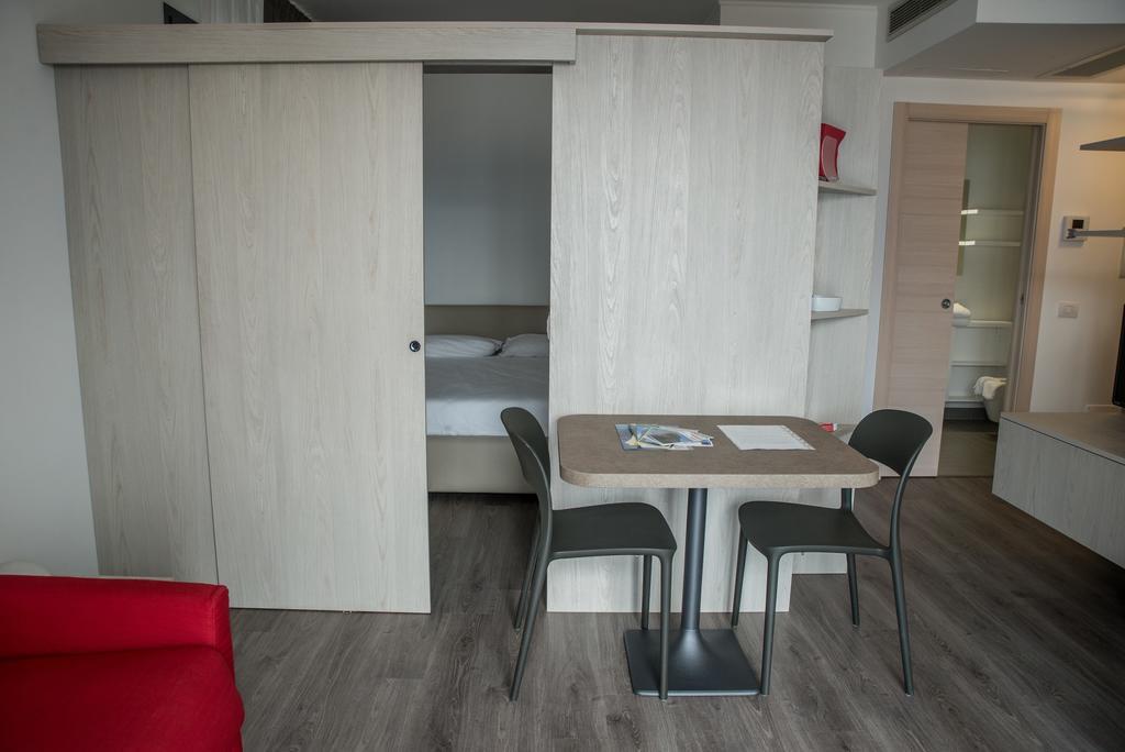Apartmán Residenza Luigina Varenna Pokoj fotografie
